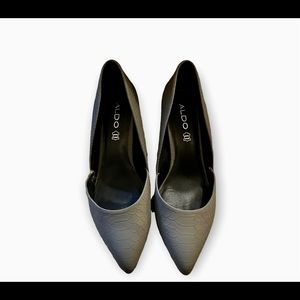 Grey Leather Suede Pumps